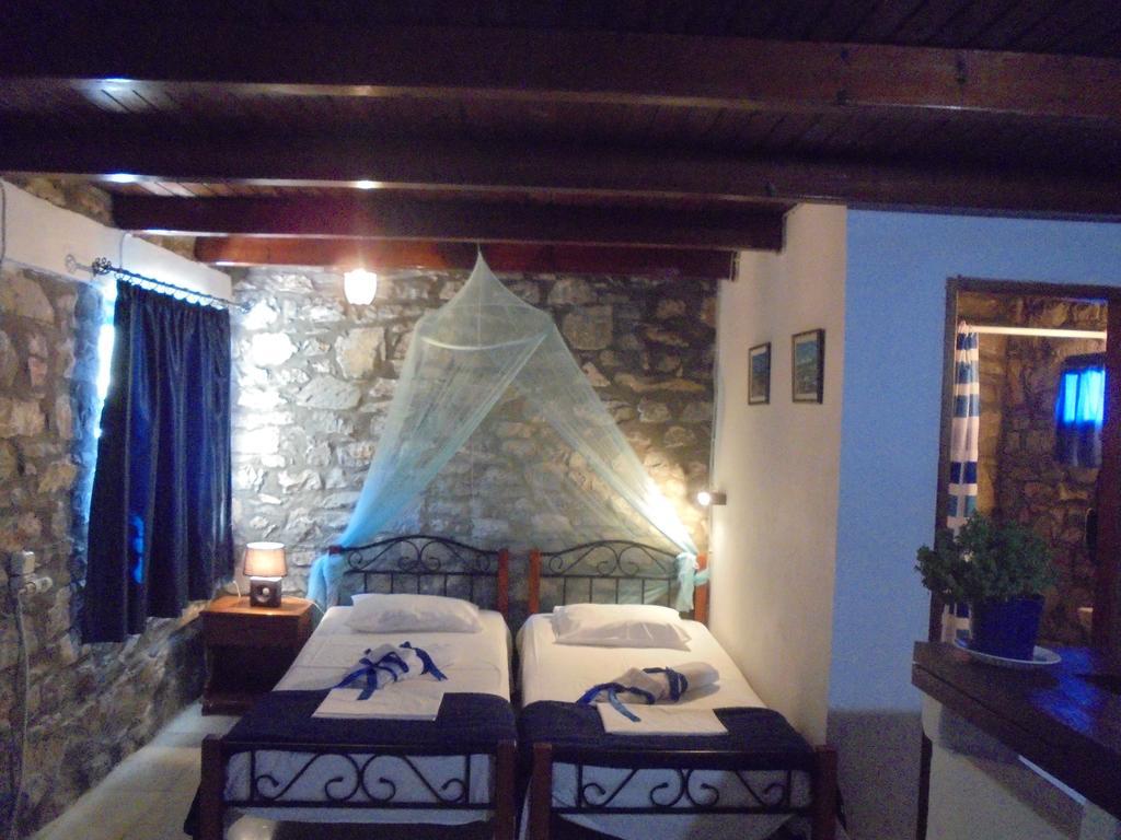 Anatoli Studios Schoinoussa Chambre photo
